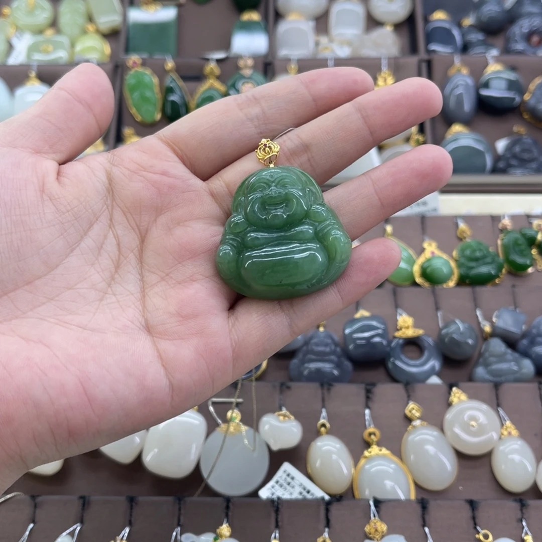 和田玉18K金镶嵌吊坠(赠链)