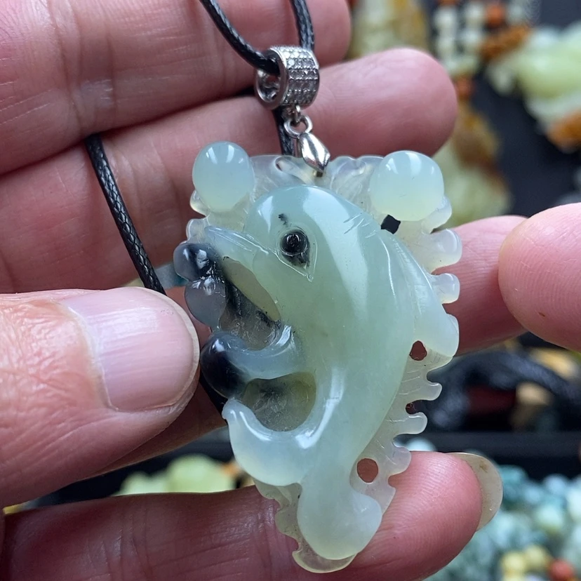 【闪购商品】蛇纹石玉吊坠未镶嵌