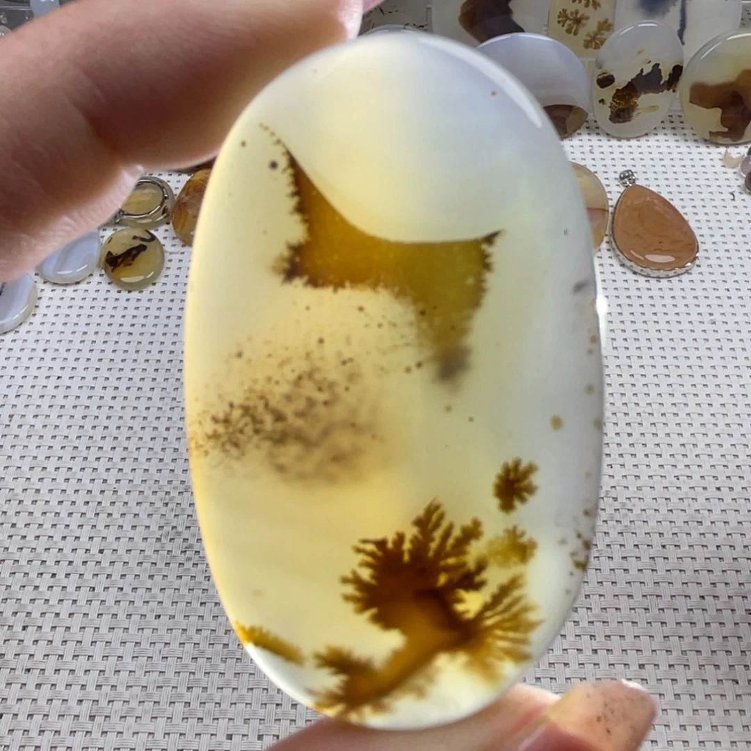 玛瑙/玉髓未镶嵌颈饰