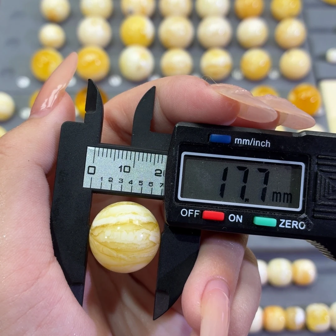 琥珀未镶嵌裸石圆珠