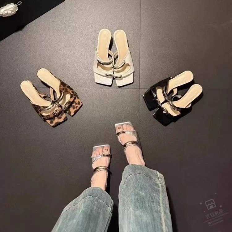 时尚2025夏新款网红绝美金属套趾凉拖鞋子外穿坡跟仙女风高跟女鞋