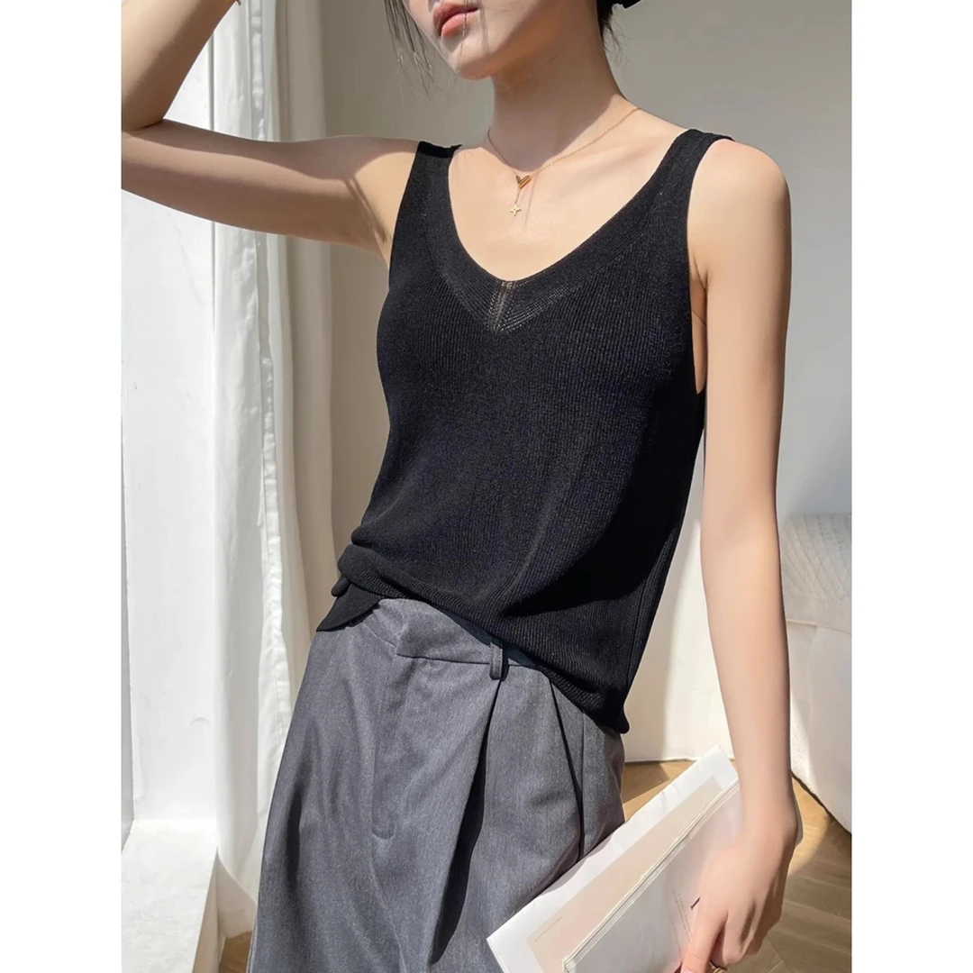 黑色v领冰丝针织吊带背心女内搭夏季无袖打底外穿上衣2025年新款