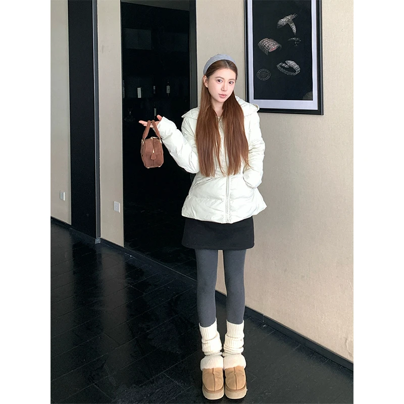 韩版轻薄高级感连帽收腰面包服女冬季新款极简风休闲保暖棉衣外套