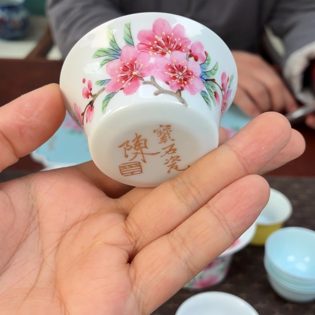 瓷杯子瓷姑娘景德镇陶瓷艺术