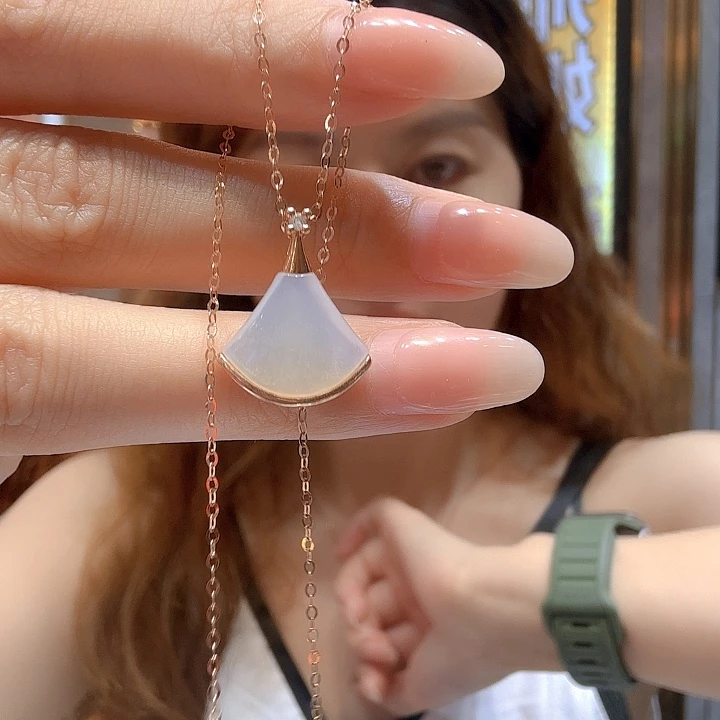 项链钻石18K金镶嵌裙子