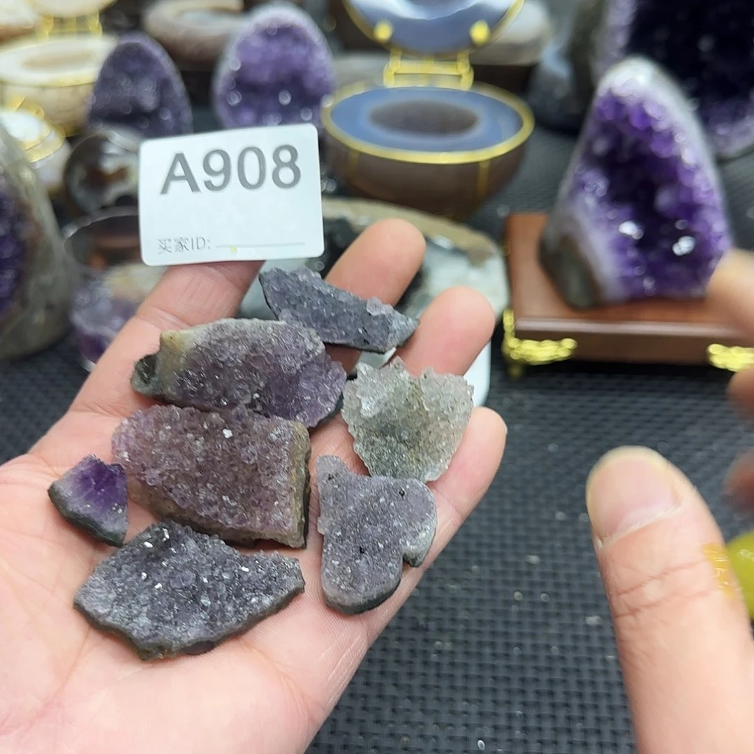 未镶嵌水晶大型摆件（非配饰）