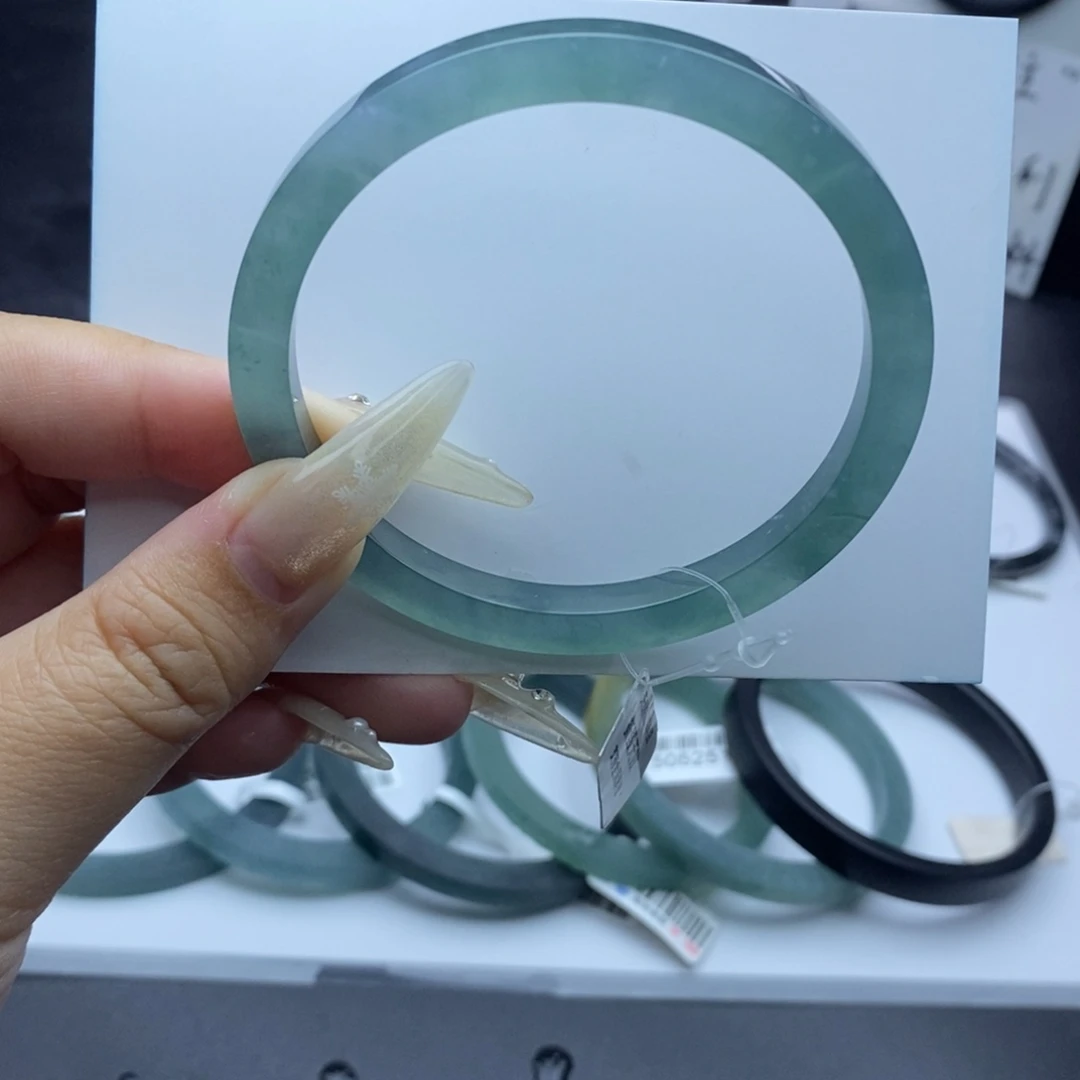 定制翡翠未镶嵌手镯蓝绿渐变