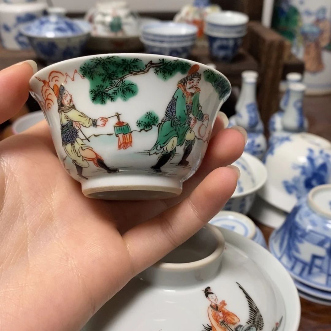 T****园青花瓷器等艺术作品