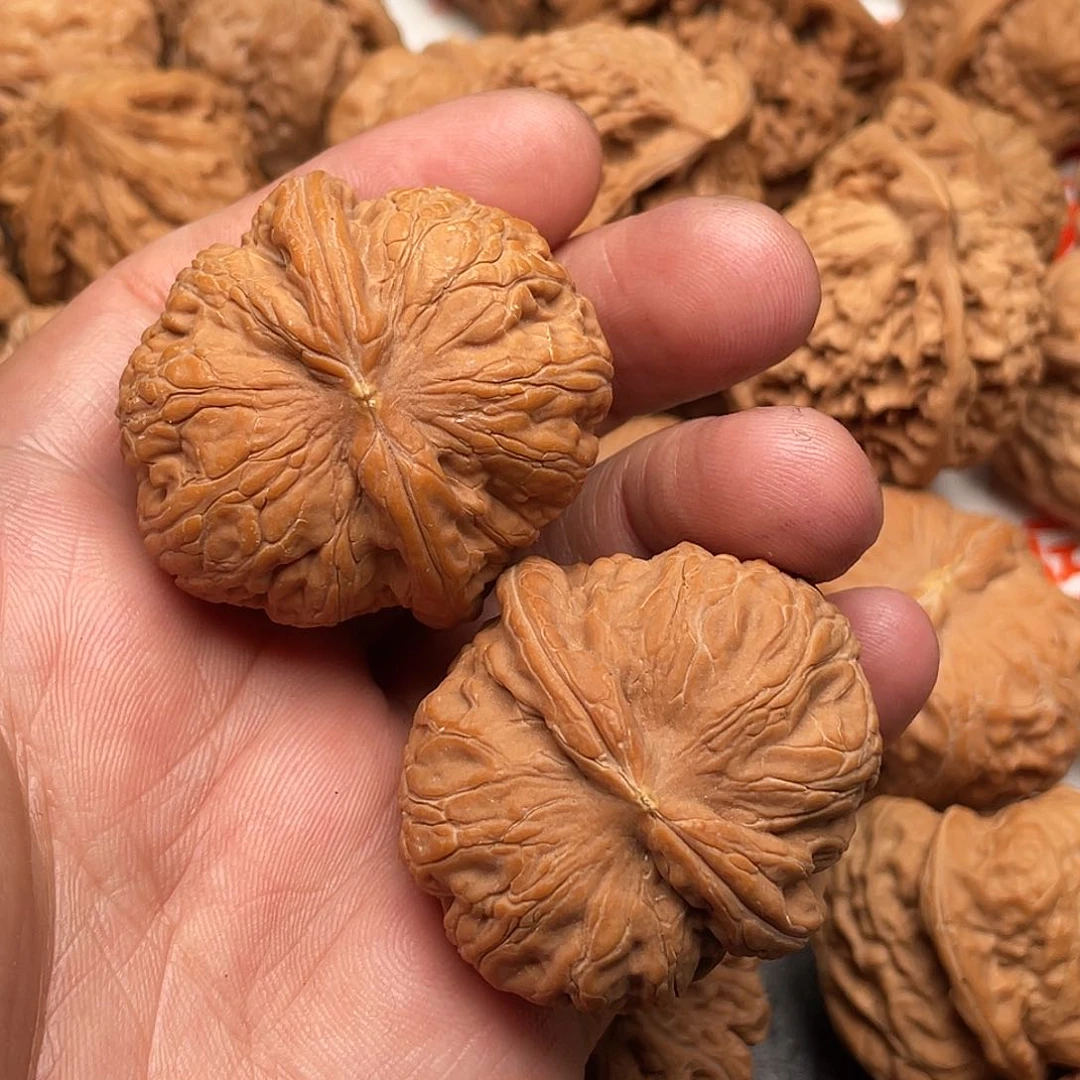 文玩核桃吊坠迷**衣元宝