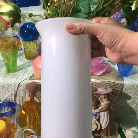 有机玻璃中古奶玻璃花瓶