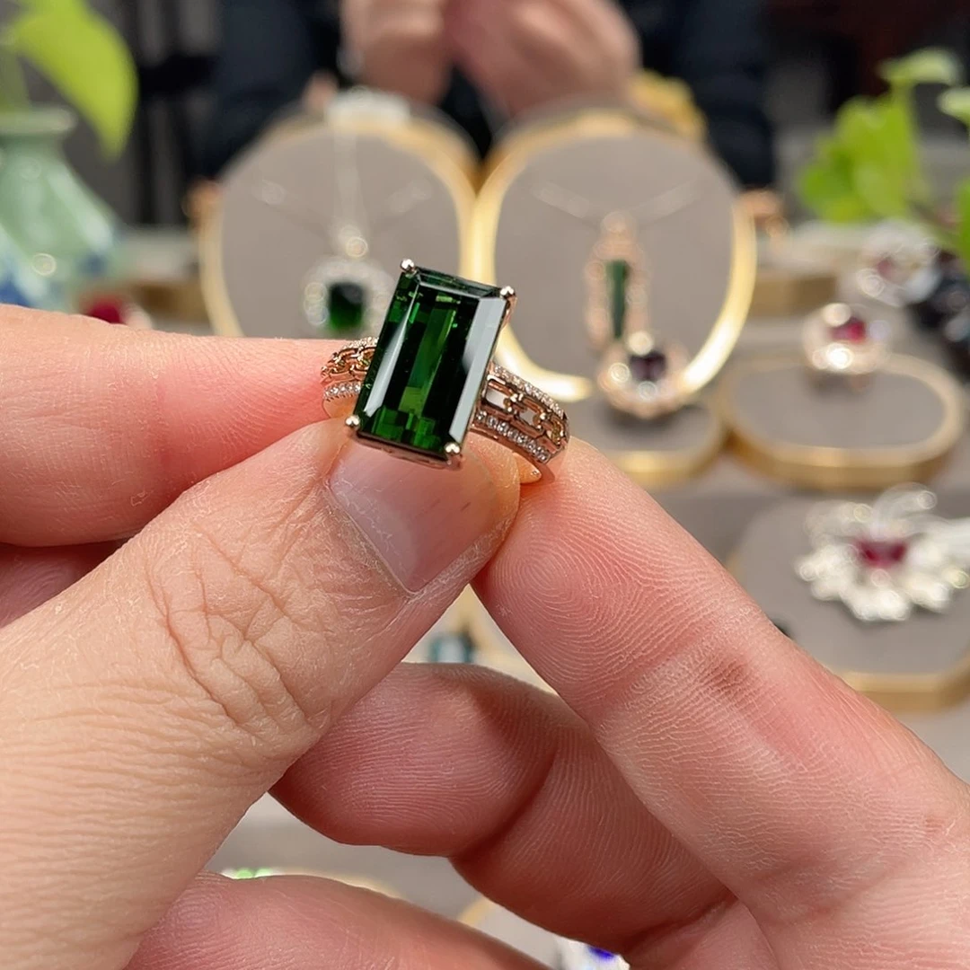 碧玺戒指18K金镶嵌9.09ct