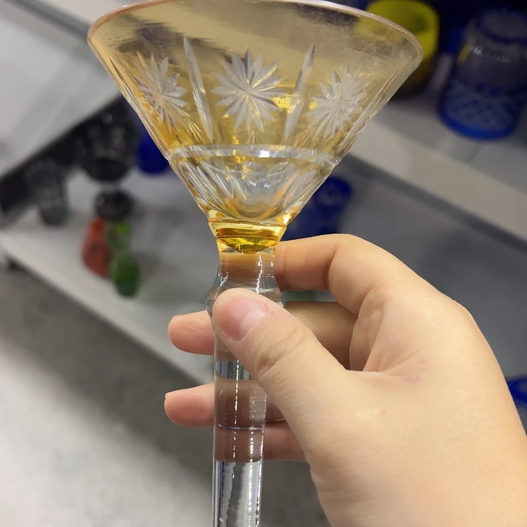 水晶玻璃平底款微瑕一个