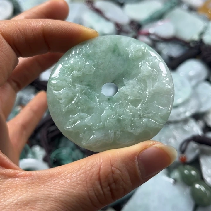 翡翠未镶嵌挂件翡翠