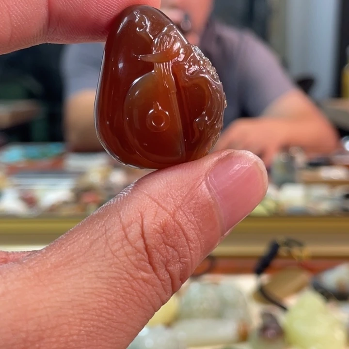 颈饰未镶嵌南红玛瑙