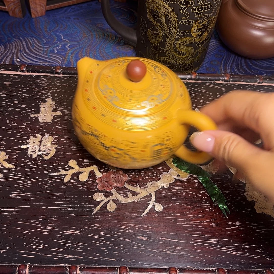 甄选宜兴本土紫砂壶