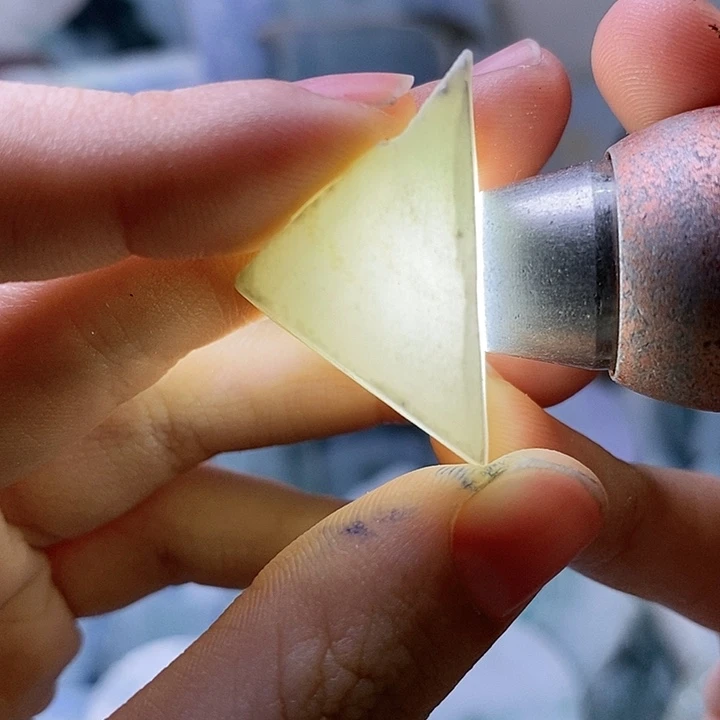 翡翠裸石纯天然翡翠