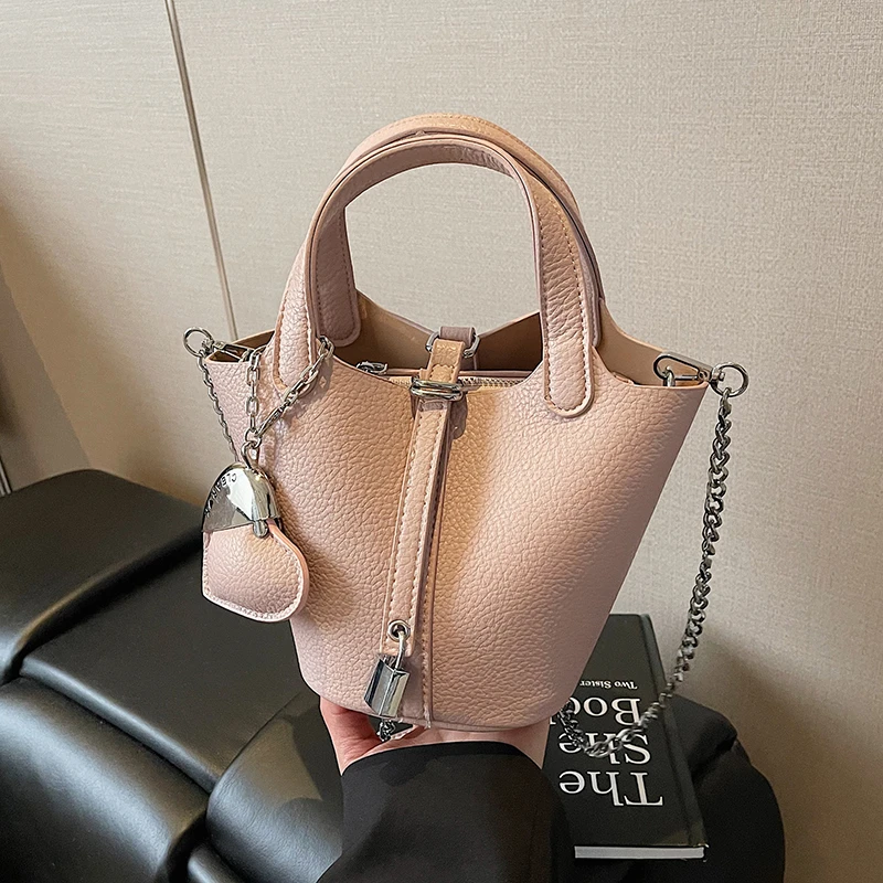 夏季质感手拎小包包女2025新款礼物菜篮子水桶包高级感链条斜挎包