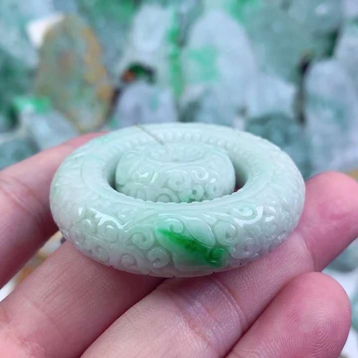 翡翠未镶嵌吊坠(不含链)