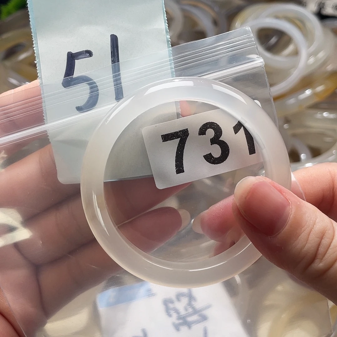 手镯玛瑙/玉髓未镶嵌