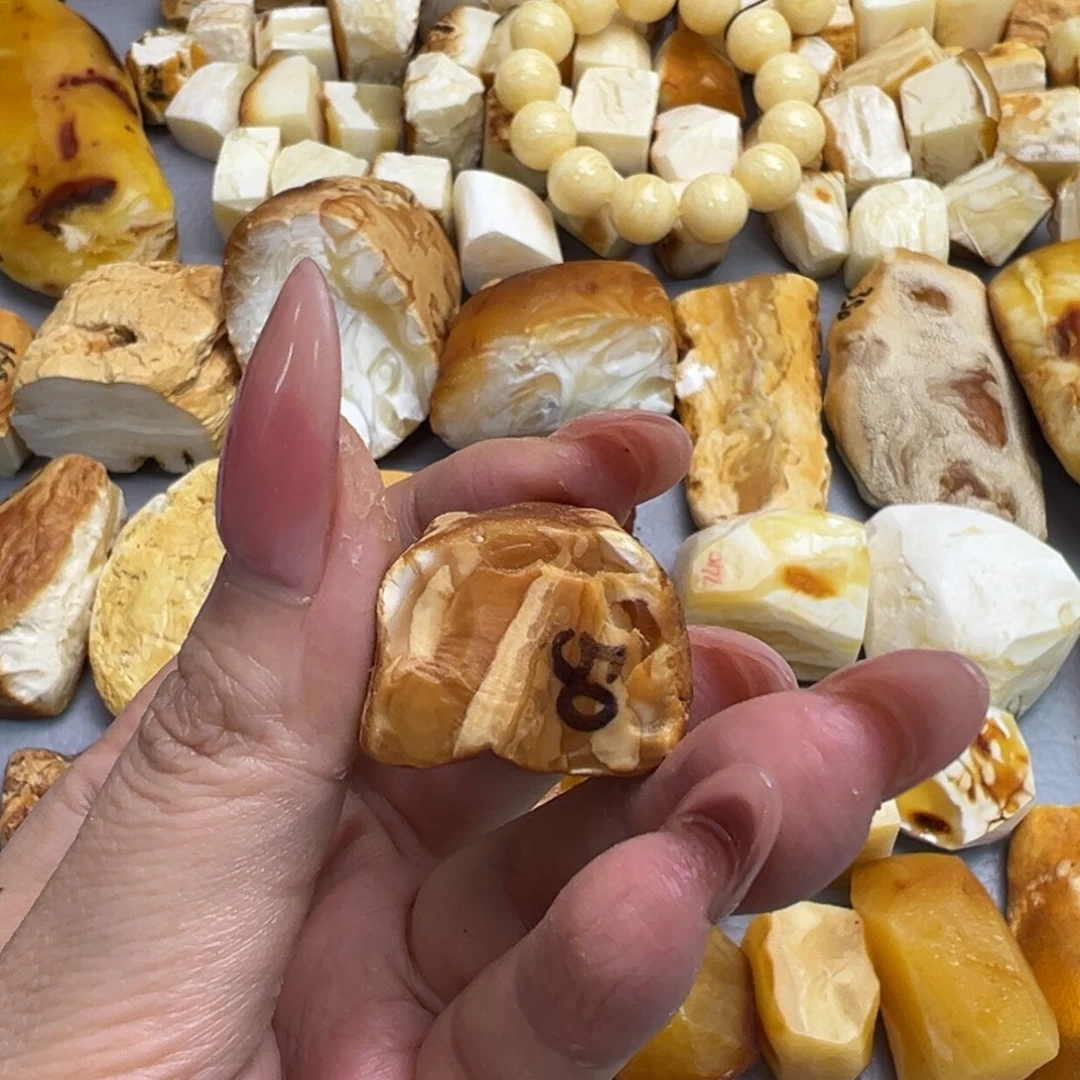 定制琥珀未镶嵌温***龙蜜蜡