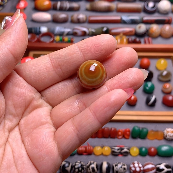 玛瑙/玉髓颈饰未镶嵌守**茸