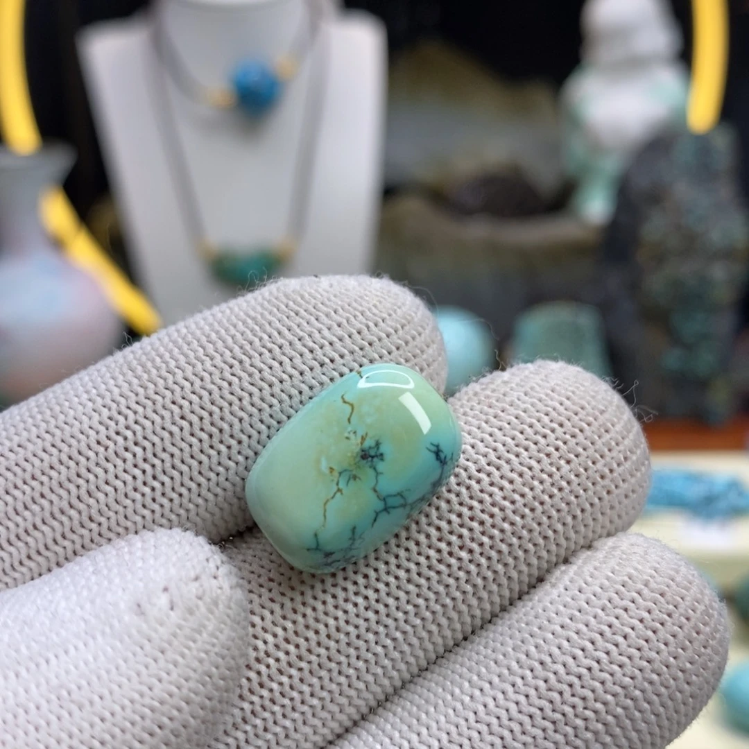 绿松石未镶嵌珠宝奇石12.8×10