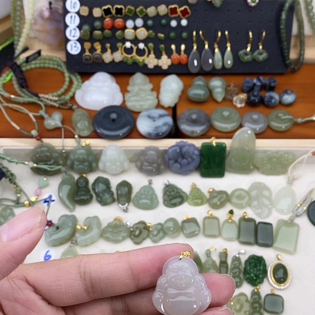 和田玉18K金镶嵌吊坠(不含链)