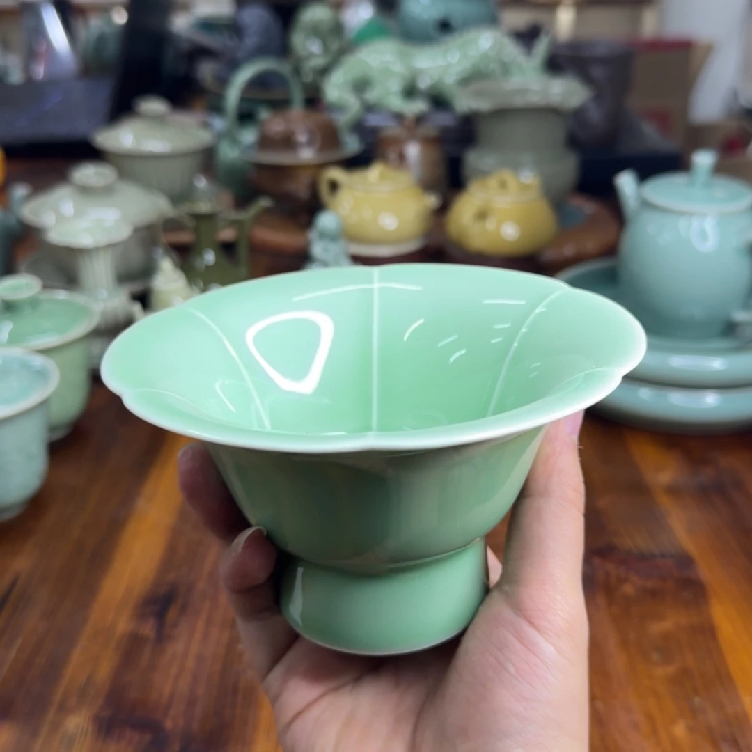 小仲龙泉青瓷微瑕7892