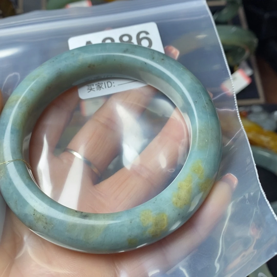 蛇纹石玉1未镶嵌?***?蛇纹石玉1未镶嵌