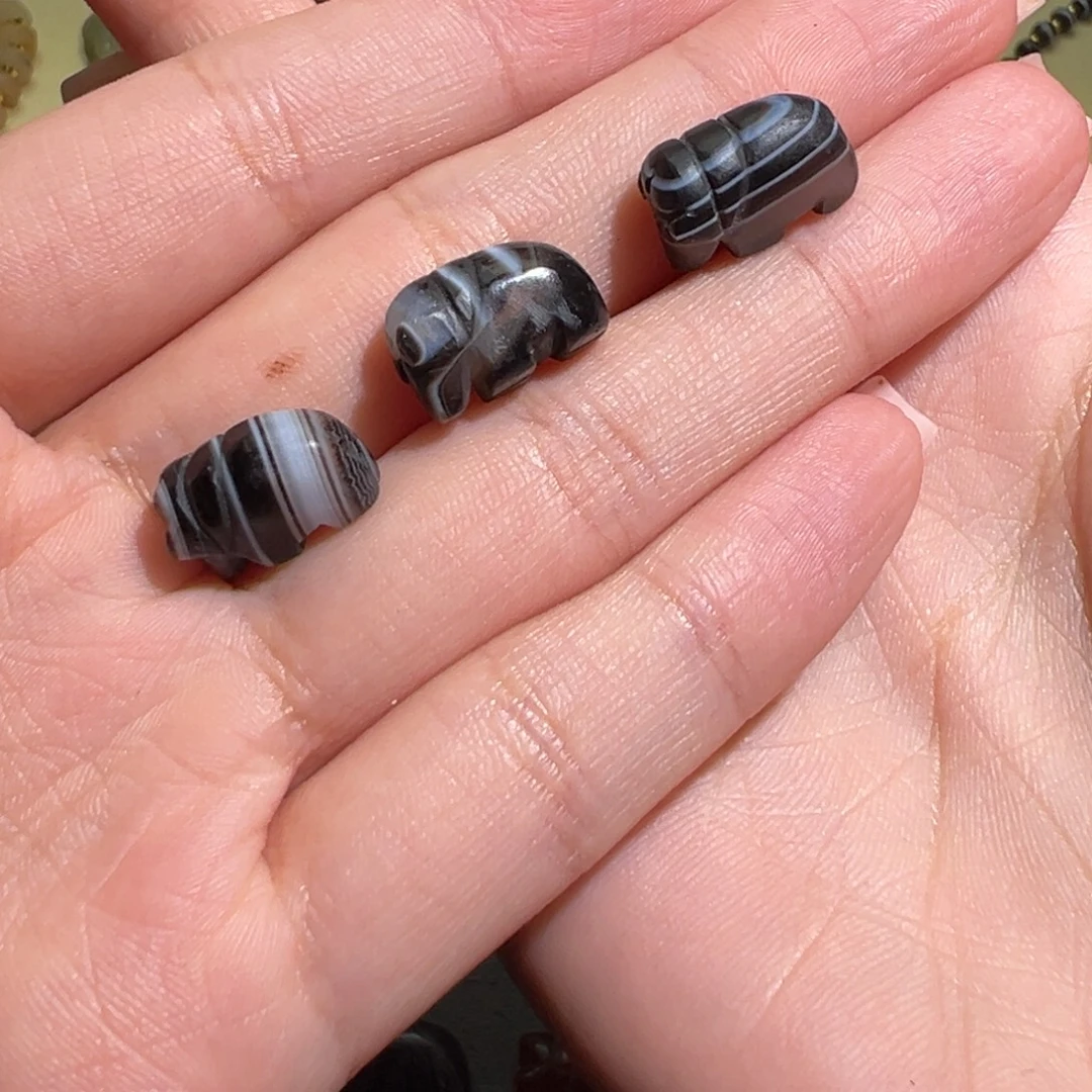 其***山树脂制品各种各样的