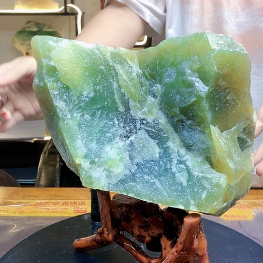 【闪购商品】蛇纹石玉未镶嵌原石