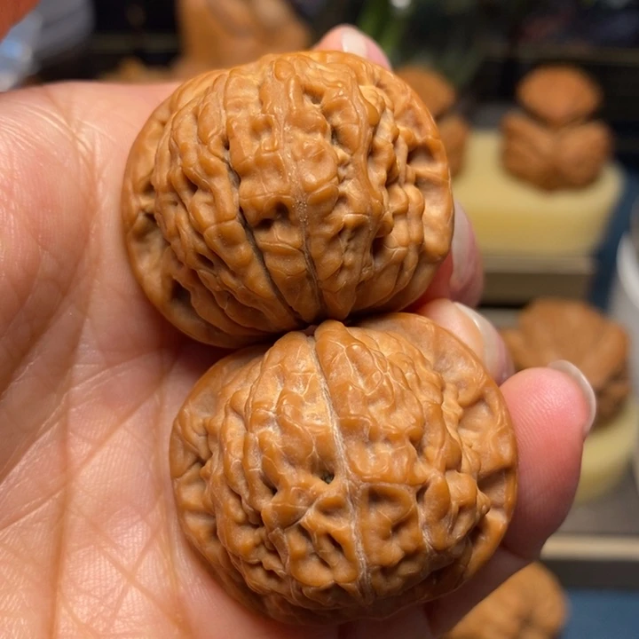 【闪购商品】把件文玩核桃莲花