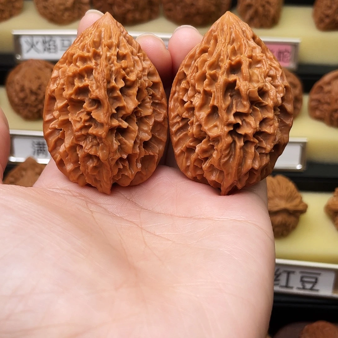 文玩核桃吊坠招财鼠39尺893