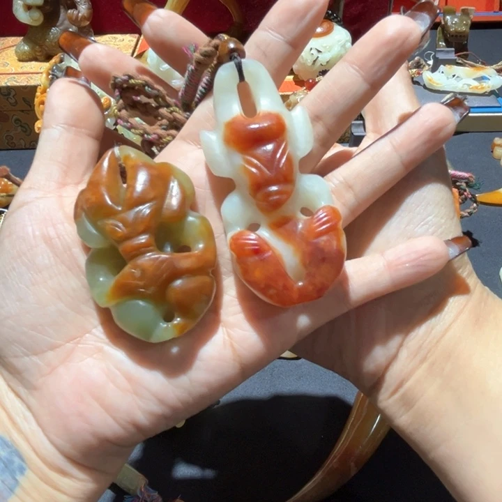 ∵***乊和田玉未镶嵌挂件