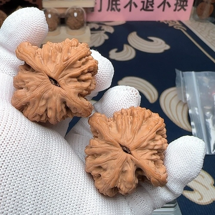 文玩核桃吊坠全品虎头41➕