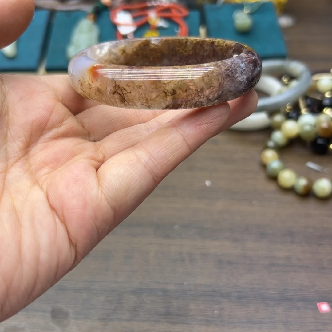 玛瑙/玉髓未镶嵌手镯57.4圈围057