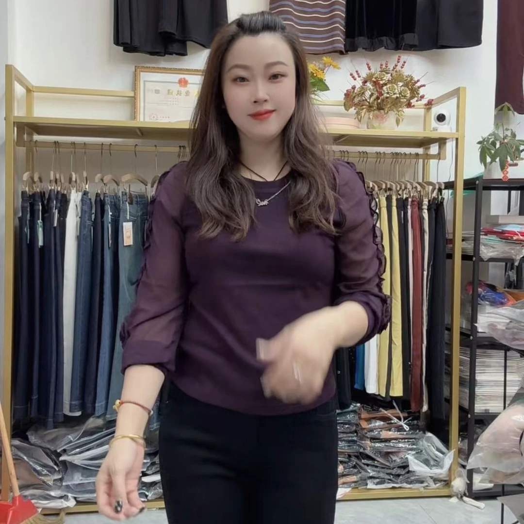 秋款圆领时尚衫T恤常规内搭显瘦长袖立体装饰宽松型女6617