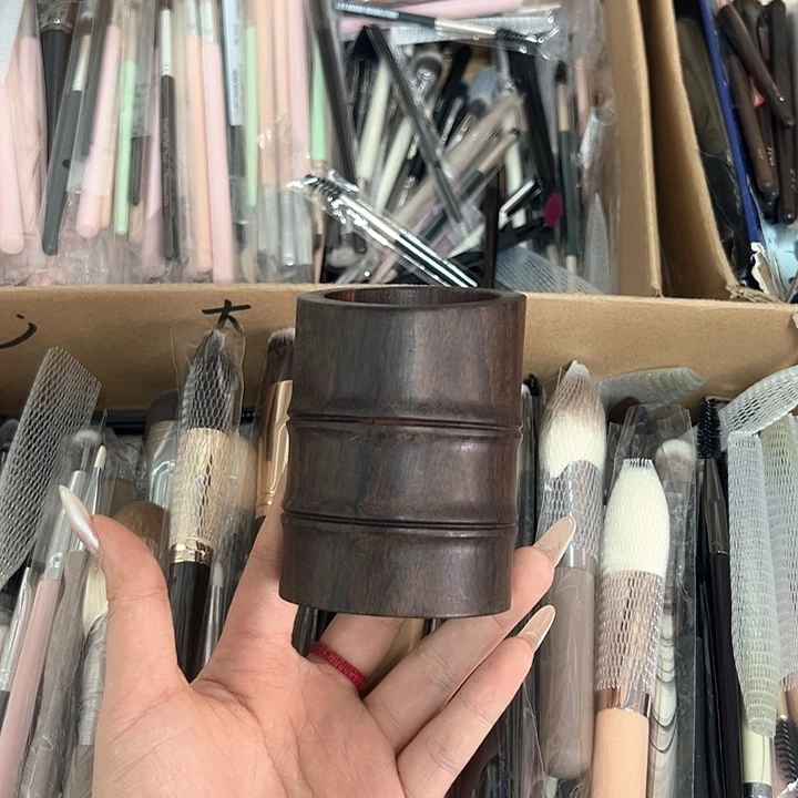 栎*刷桶 微瑕 不退不换