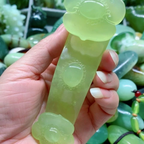 蛇纹石玉未镶嵌手把件