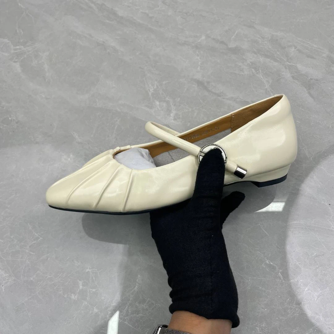 单鞋女（牛皮）4211-1026（孤品）c区40码