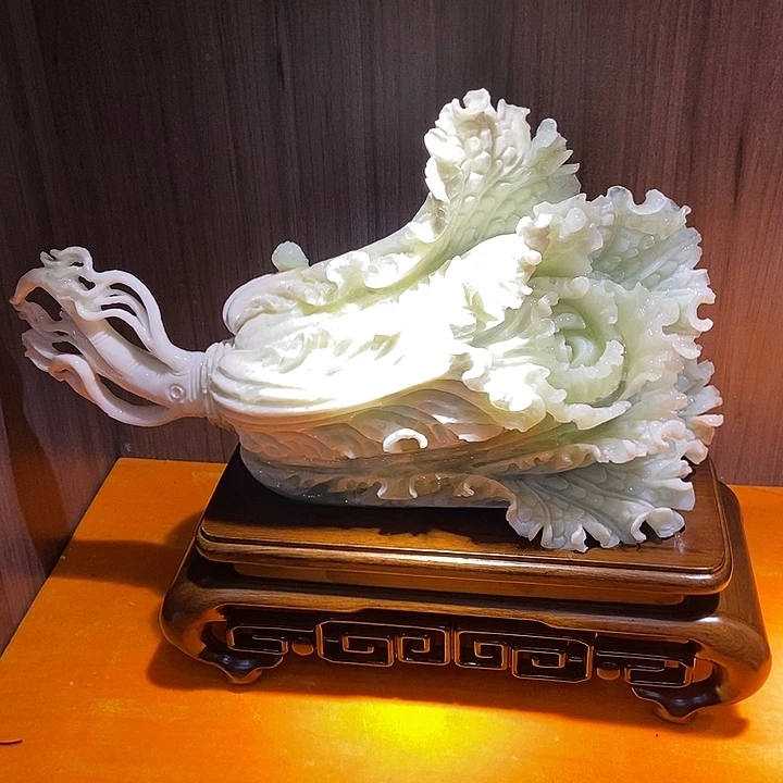 （***连合金蛇纹石玉（覆膜）珠宝奇石