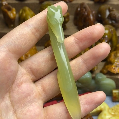 蛇纹石玉未镶嵌颈饰19