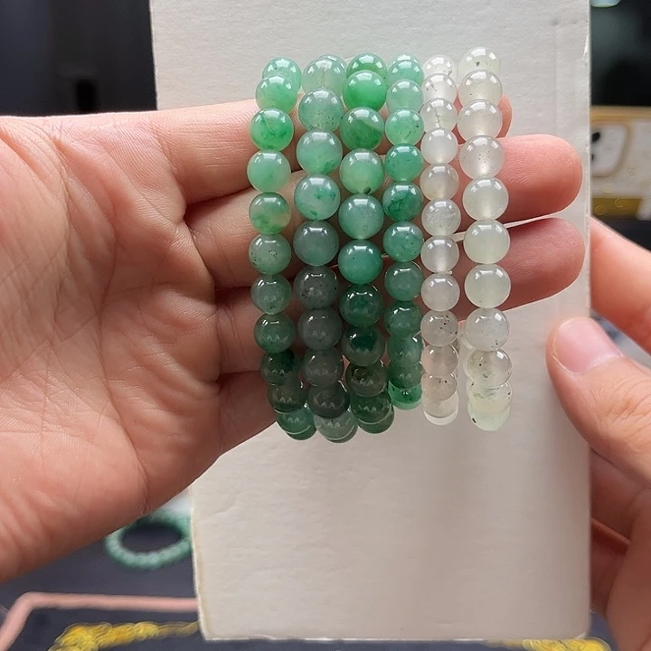 石英质玉（非洲翠）手镯未镶嵌天然非洲翠手串多样随机发一条
