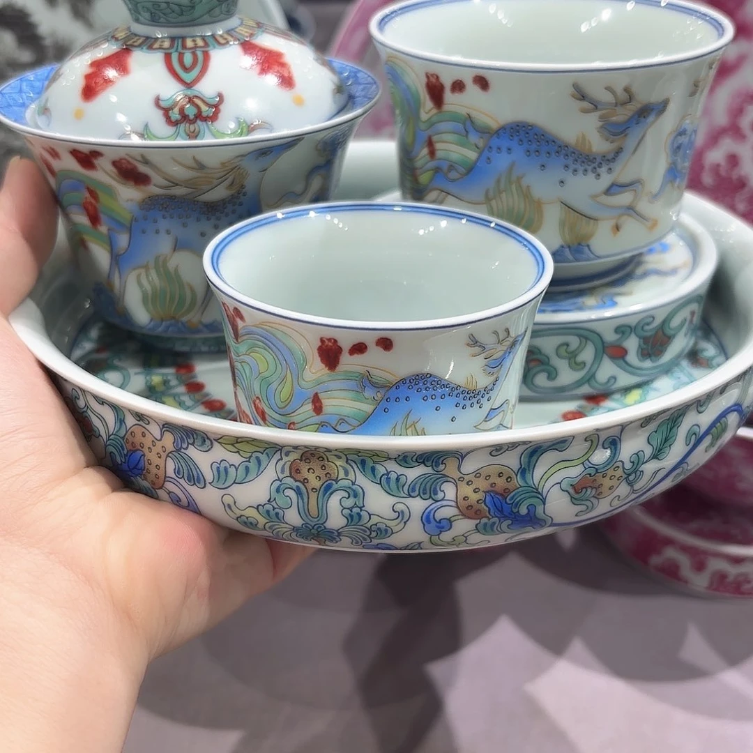 瓷片景德镇瓷器精品陈列