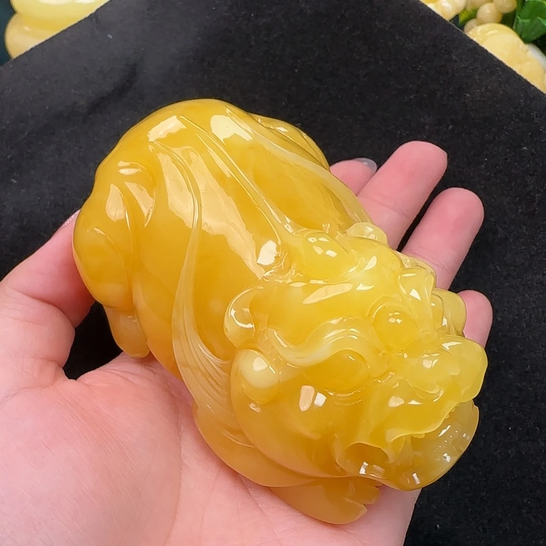 蜜蜡未镶嵌珠宝奇石