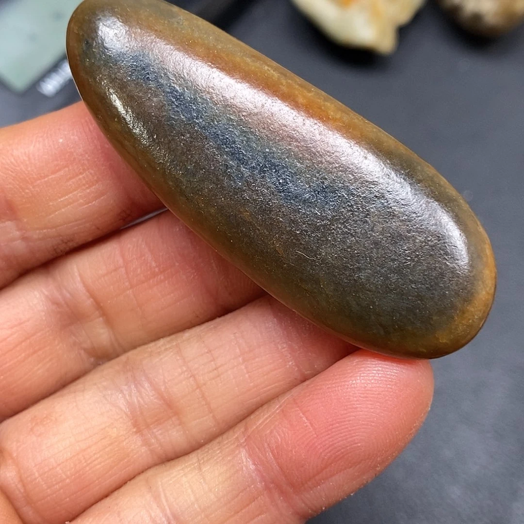 和田玉未镶嵌珠宝奇石