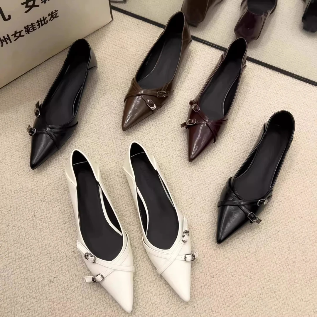 尖头浅口单鞋女新款春季国潮法式气质软皮平底仙女女款鞋子复古