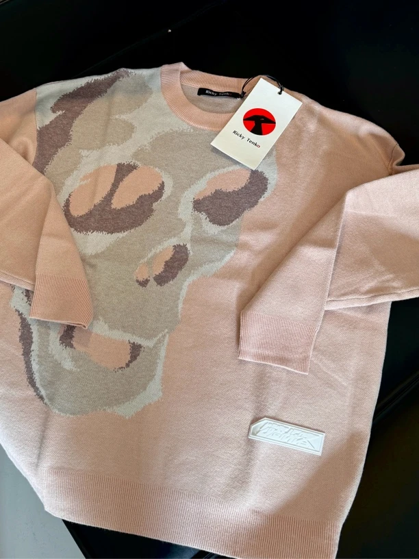 RIVER 牛货/DEWU设计师品牌粉色骷髅头针织抗气球毛衣