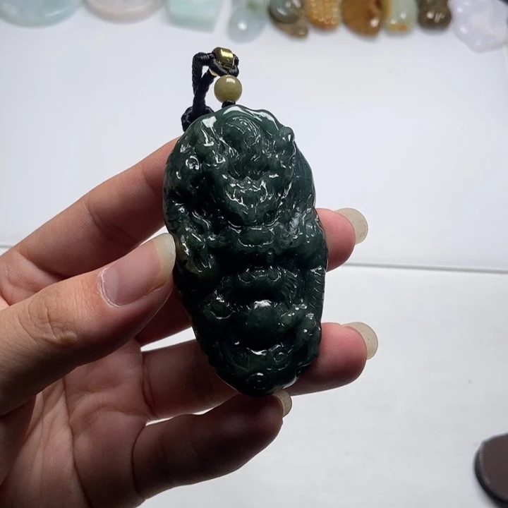 翡翠未镶嵌颈饰龙牌14