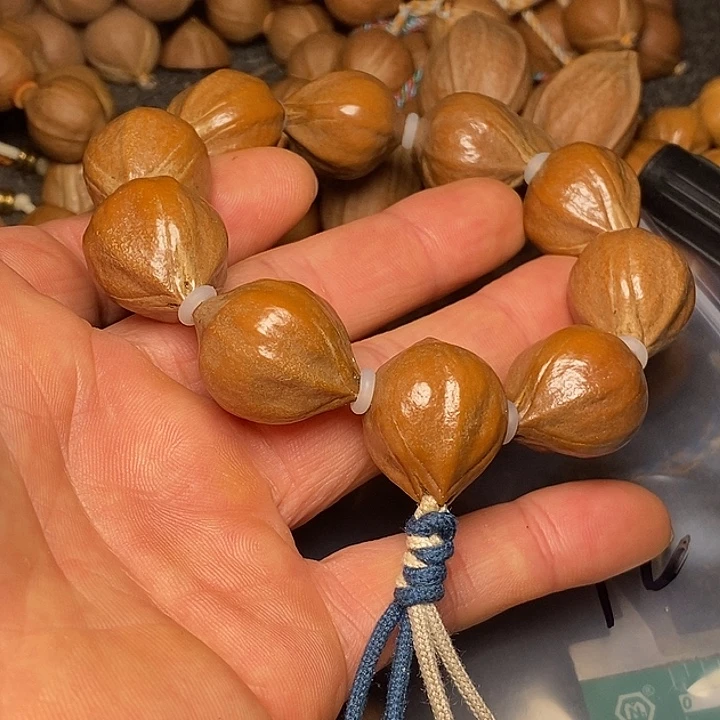 橄榄核手串1.9铁核13号